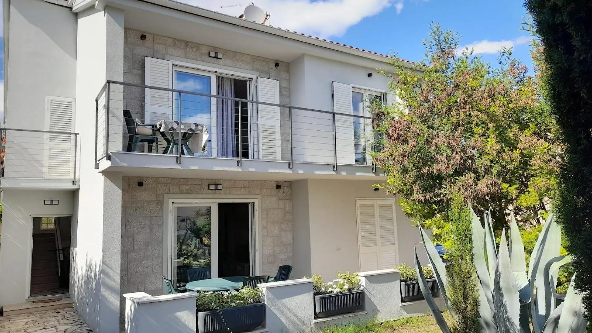Apartment Disente With Sea View Krk Town Croatia