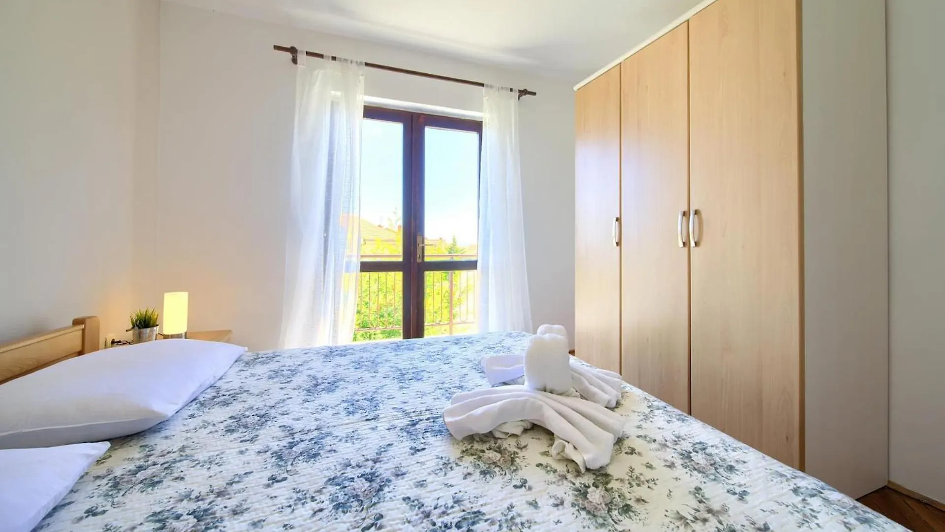 Apartment Disente With Sea View Krk Town 0*,